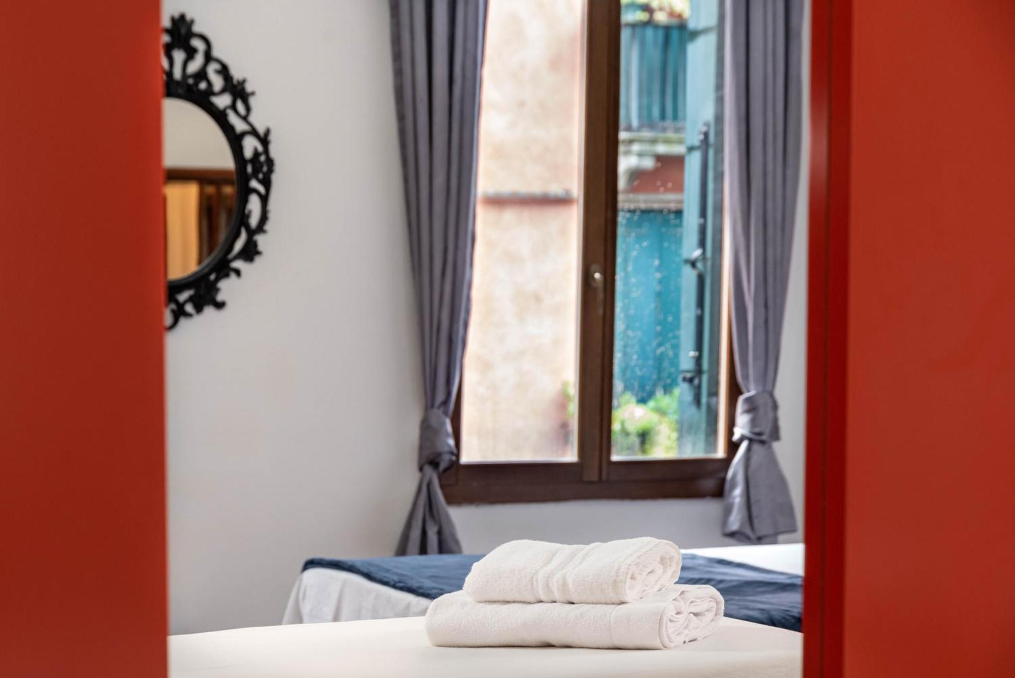 Apartamento Palazzo Eremite Venecia Exterior foto