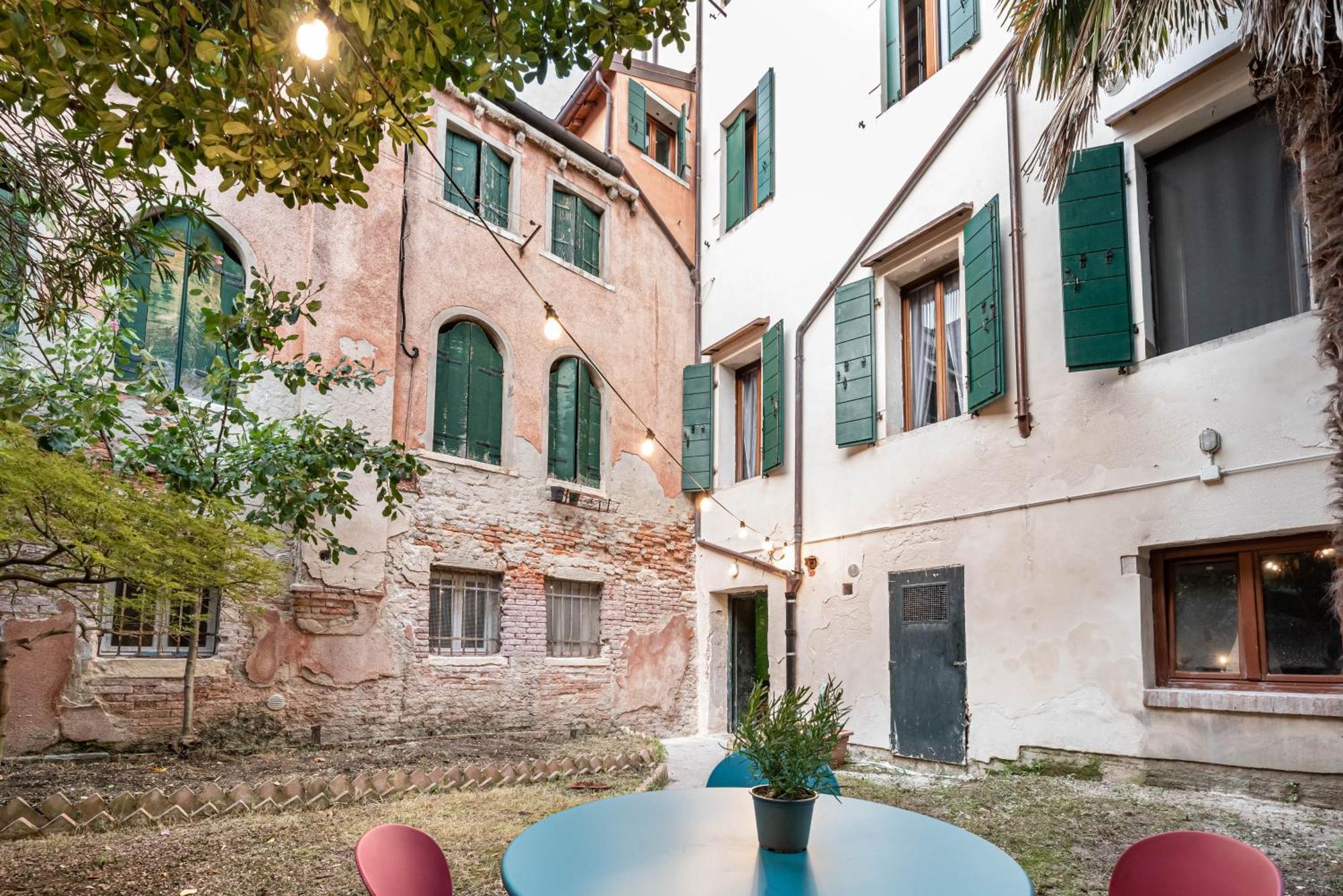 Apartamento Palazzo Eremite Venecia Exterior foto